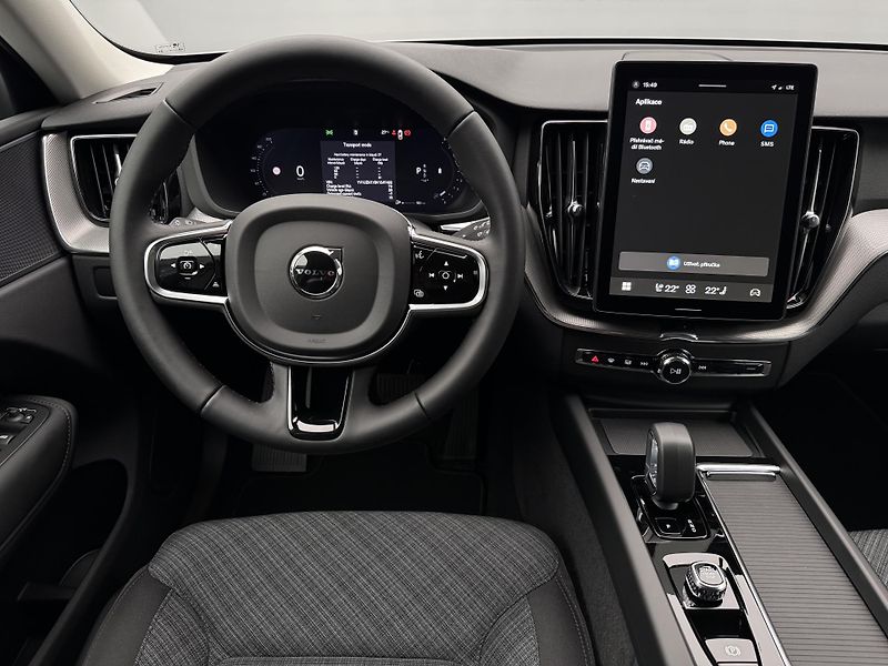 Volvo XC60 (2026) B5 AWD AUT CORE - fotka 4 z 22
