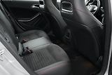 Mercedes-Benz Třídy A 220d 4MATIC AMG - náhled 26