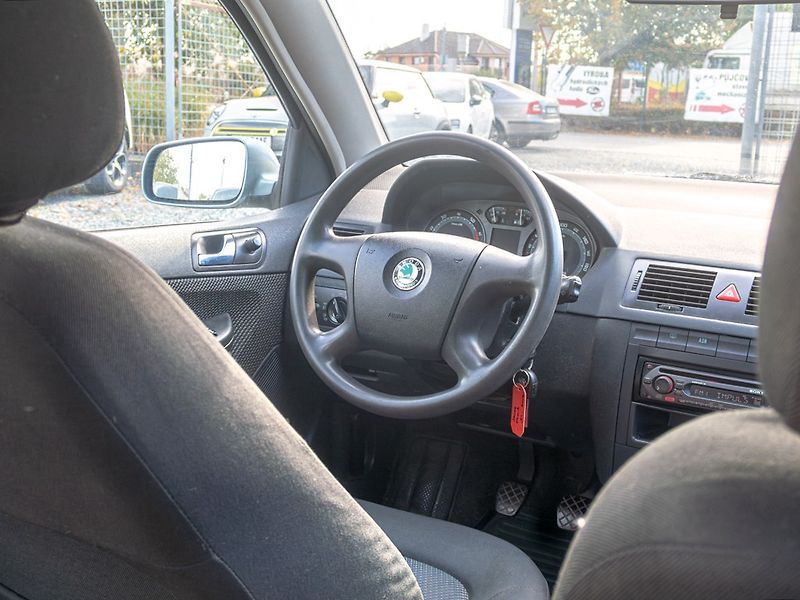 Škoda Fabia (2005) 1.4i 55KW – 165tkm - fotka 12 z 37