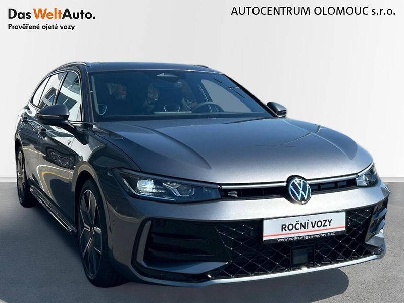 Volkswagen Passat (2026) 2.0 TDI 7DSG R-Line - fotka 19 z 35