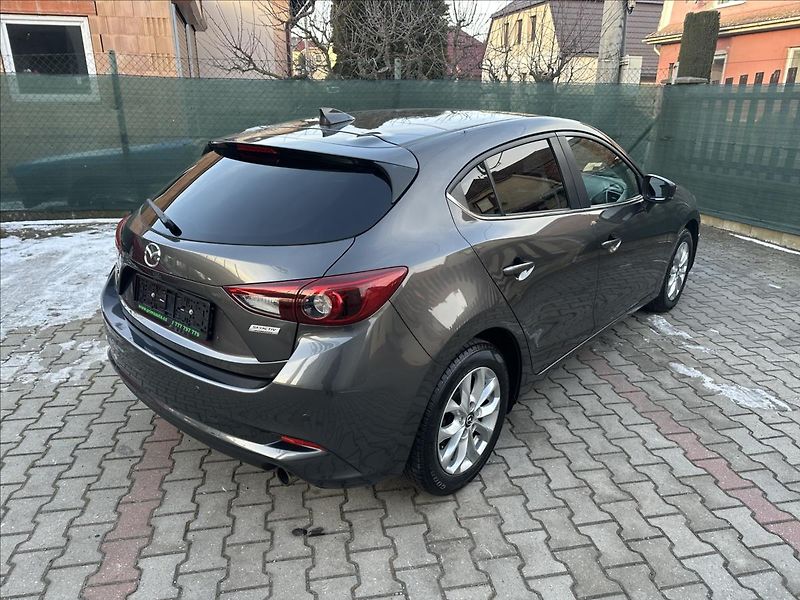 Mazda 3 2,0 EXCLUSIVE G120 - fotka 3 z 26