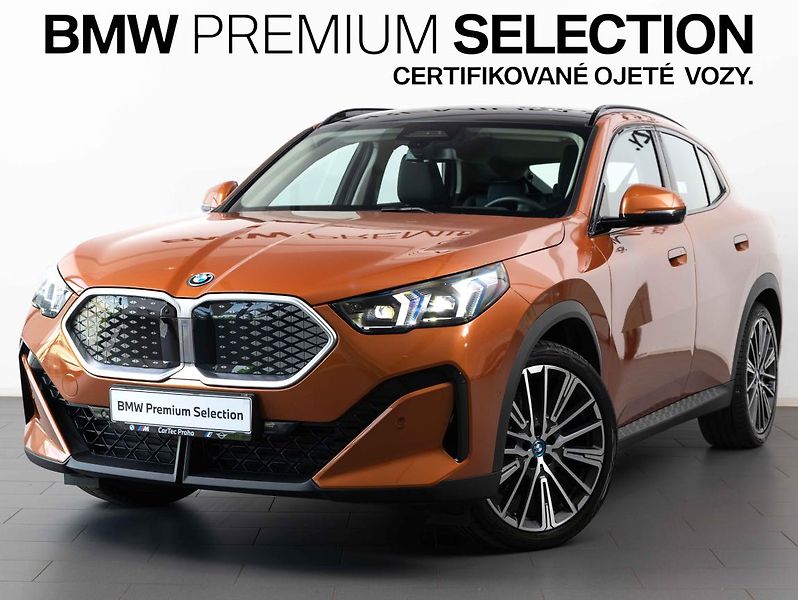BMW iX2 xDrive30 - fotografie inzerátu