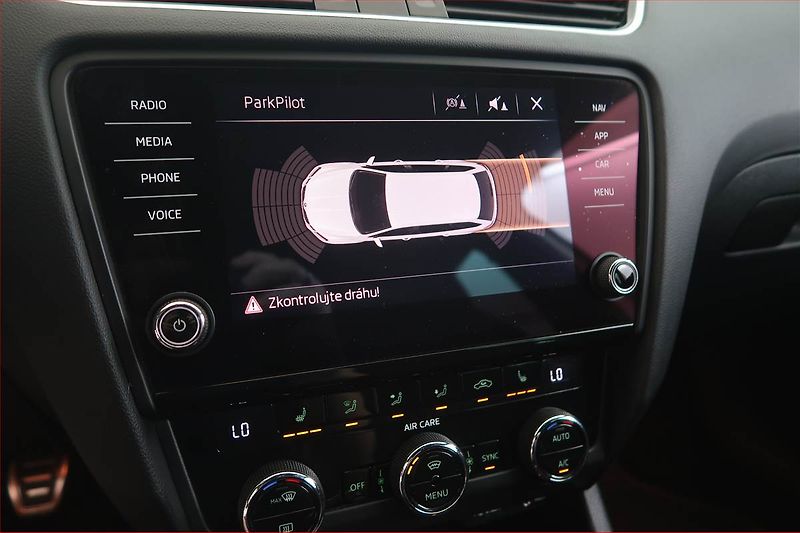 Škoda Octavia (2018) RS 2.0 TDI, Navi, Tempomat - fotka 15 z 18