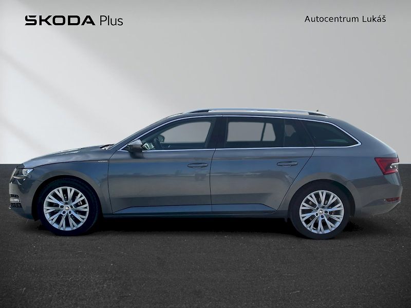 Škoda Superb (2024) COMBI STYLE PLUS 2.0 TDI 110 k - fotka 3 z 41
