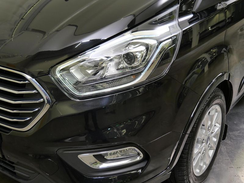 Ford Tourneo Custom - fotka 9 z 25
