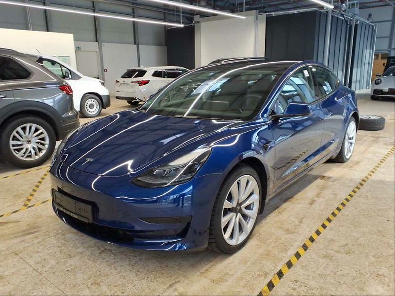 Tesla Model 3 (2023) Standard Range - fotka 2 z 11