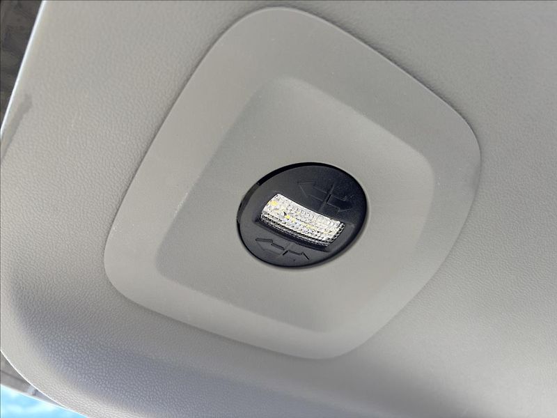 Ford Tourneo Custom 2,5 PHEV 171kW Titanium X L2 - fotka 17 z 56