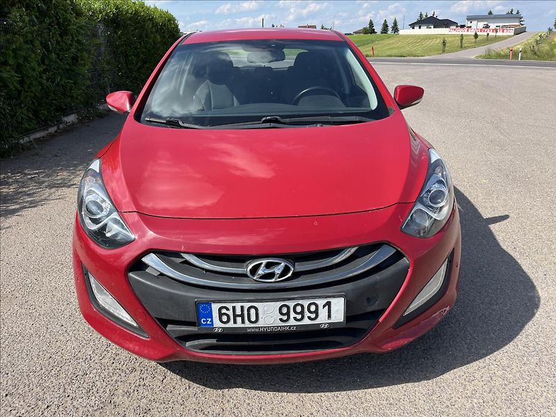Hyundai i30 1,6 CRDi ČR ALU KAMERA 2x KOLA - fotka 2 z 32