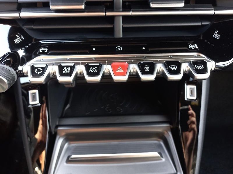 Peugeot 2008 (2026) ALLURE Turbo 100 MAN6    - fotka 25 z 35