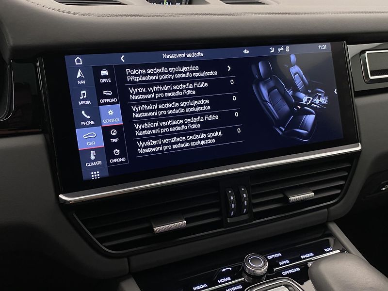 Porsche Cayenne E-HYBRID 250kW AWD AUT CZ - fotka 61 z 111