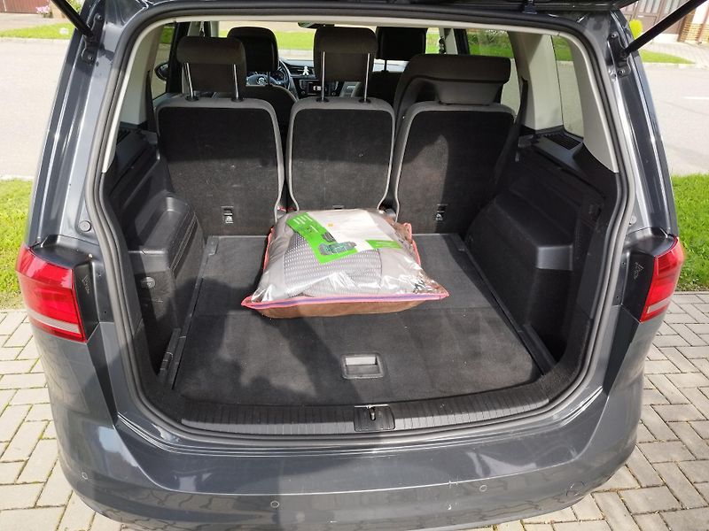 Volkswagen Touran 1,6 TDI  - fotka 5 z 29