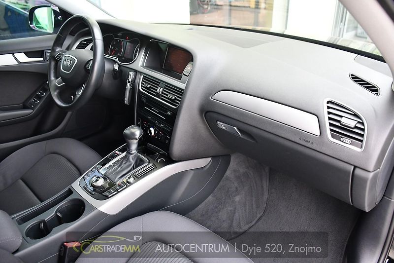 Audi A4 2.0TDi ČR PDC VÝHŘEV - fotka 12 z 35