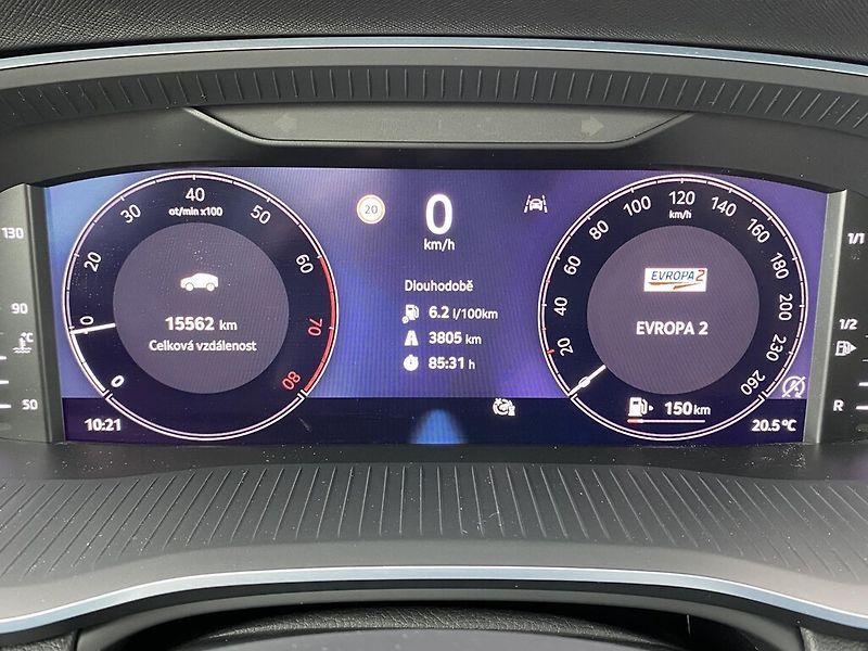 Škoda Octavia 1,5 TSI 110 kW Top Selection - fotka 9 z 27