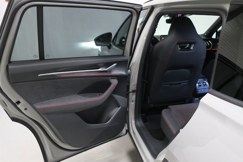 Škoda Kodiaq (2026) RS 2.0 TSI 195 kW Panorama NEW - fotka 41 z 50