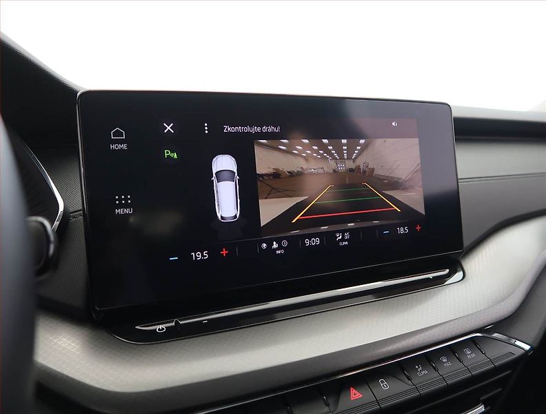 Škoda Octavia (2024) Ambition 2.0 TDI, digi klima - fotka 18 z 21
