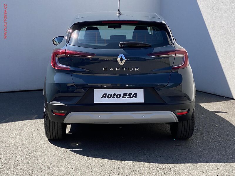 Renault Captur (2024) 1.0 TCe, 1.maj,ČR, Equilibre - fotka 5 z 18
