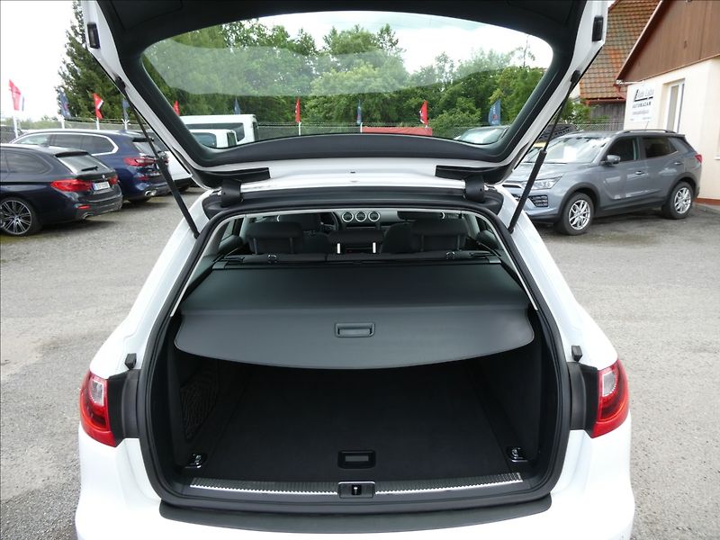 Seat Exeo 1,8 TSi 1.majitel, serviska - fotka 17 z 50