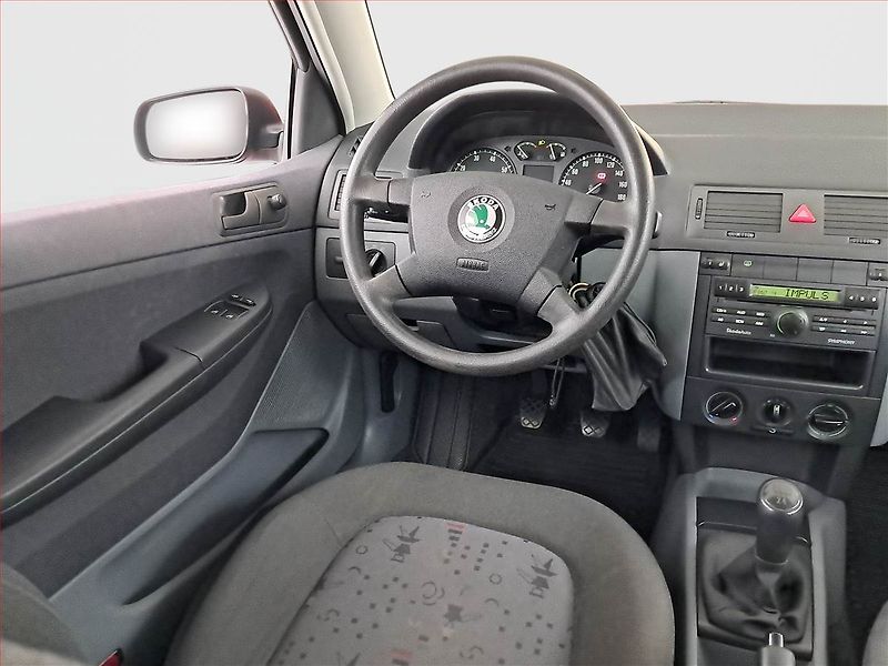Škoda Fabia (2003) 1.2 12V, po STK, oblíbený vůz - fotka 7 z 16