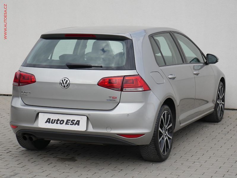 Volkswagen Golf (2013) 1.4 TSi, Highline, bixen - fotka 4 z 16