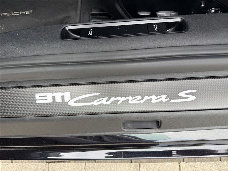 Porsche 911 992 Carrera S Sport chrono - fotka 29 z 41