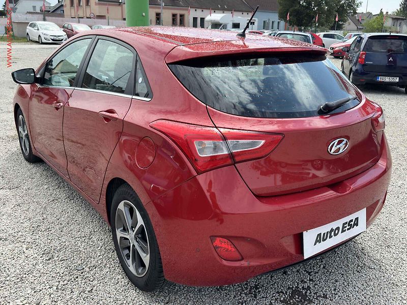 Hyundai i30 (2016) 1.6CRDI, STK7/28 - fotka 6 z 18