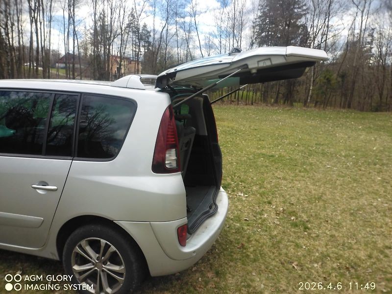 Renault Espace (2015) - fotka 3 z 23