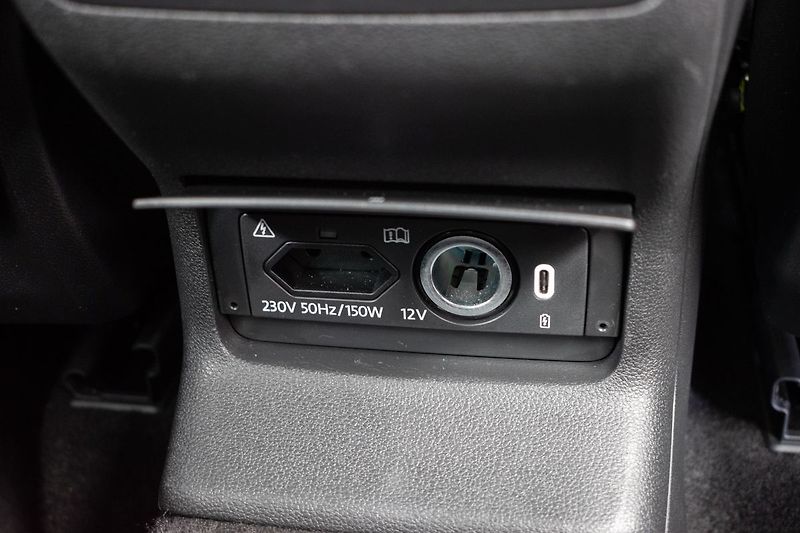 Škoda Karoq 1.5TSI DSG*STYLE+*KAMERA*ČR 1M - fotka 15 z 40