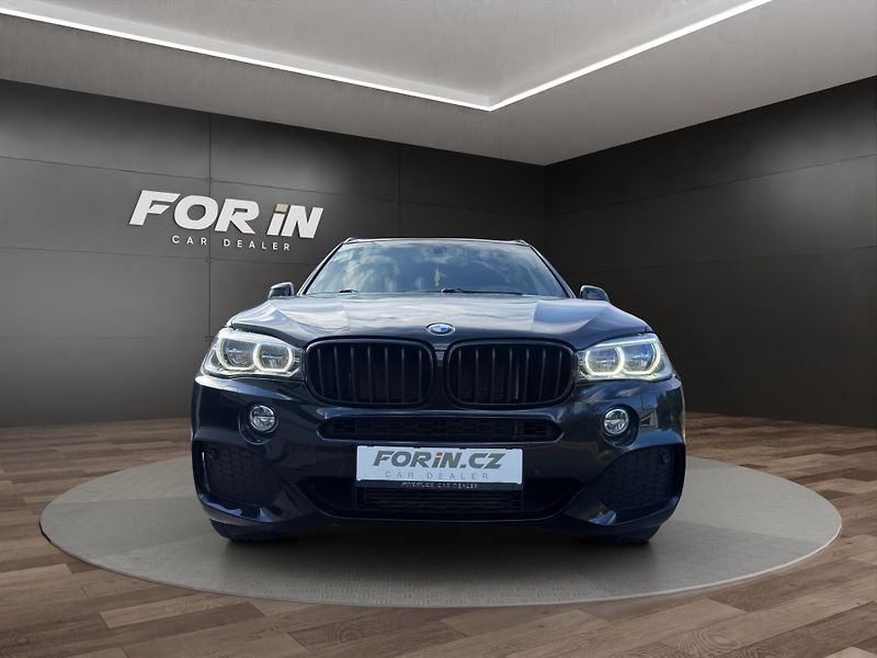 BMW X5 (2014) X5 4.0D 230KW M-PAKET - fotka 2 z 26