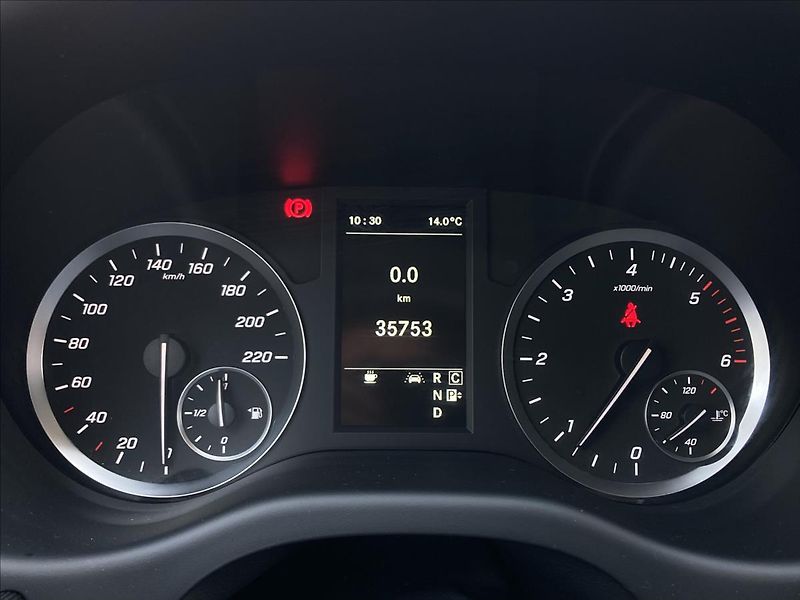 Mercedes-Benz Vito Tourer 119 CDI 4x4 - fotka 16 z 27