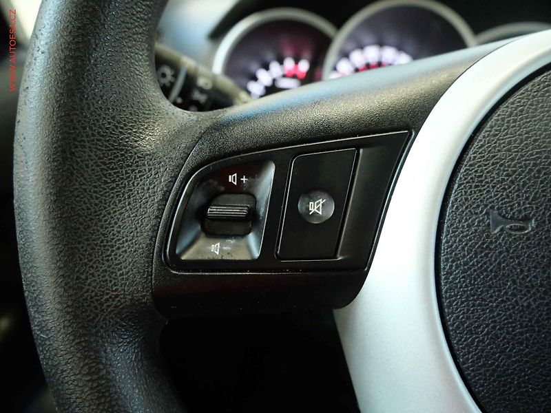 Kia Venga (2012) 1.4CRDi, ČR, AC, tažné - fotka 15 z 19