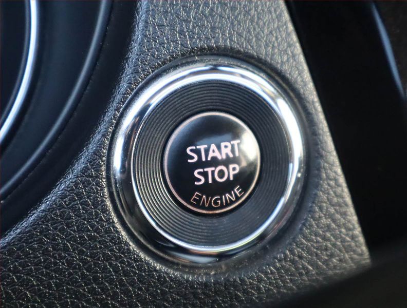 Nissan X-Trail (2015) 1.6 dCi, 4X4, Navi, Xenony - fotka 17 z 26