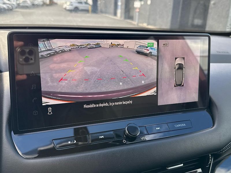 Nissan Qashqai MHEV N-Connecta - fotka 26 z 27