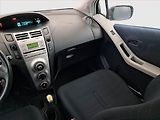 Toyota Yaris (2008) 1.0 VVT-i, po STK, servisované - náhled 8