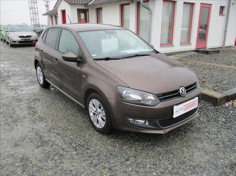 Volkswagen Polo 1,2 TSI,aut.klima,serv.kn. - fotografie inzerátu