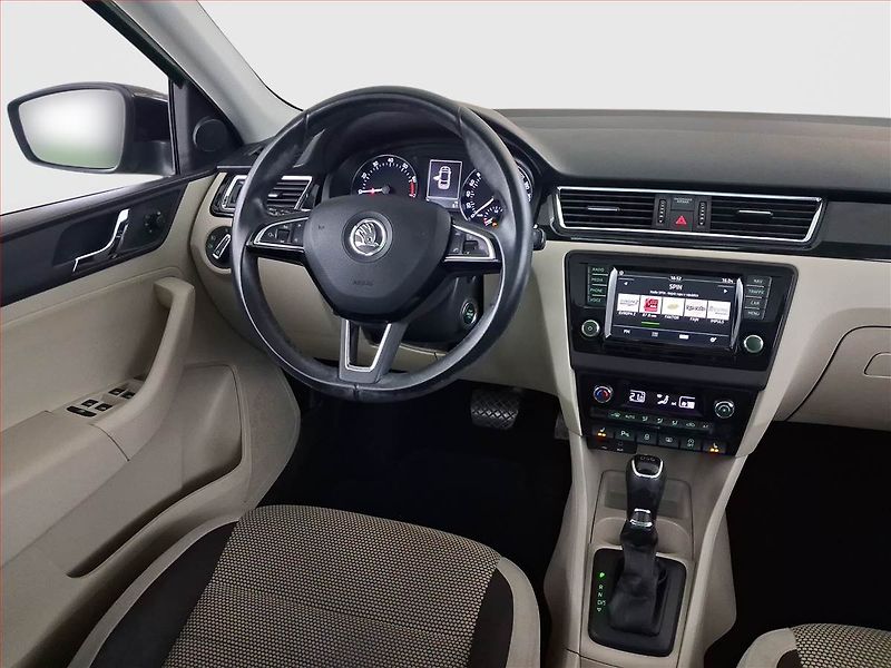 Škoda Rapid (2016) Spaceback 1.4 TSI, Automat - fotka 7 z 17