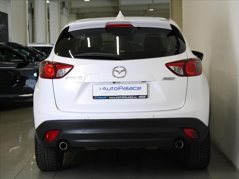 Mazda CX-5 2,2 G175 AWD Rev.TOP Bílá KŮŽE - fotka 4 z 25