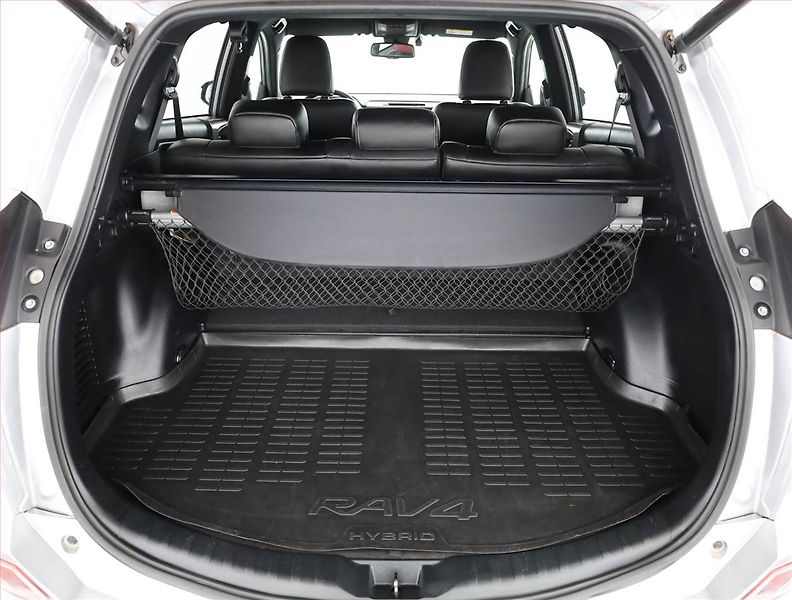 Toyota RAV4 (2018) Selection 2.5 Hybrid - fotka 17 z 18