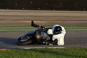 V závodech seriálu MotoGP jsou dnes motoairbagy povinné.