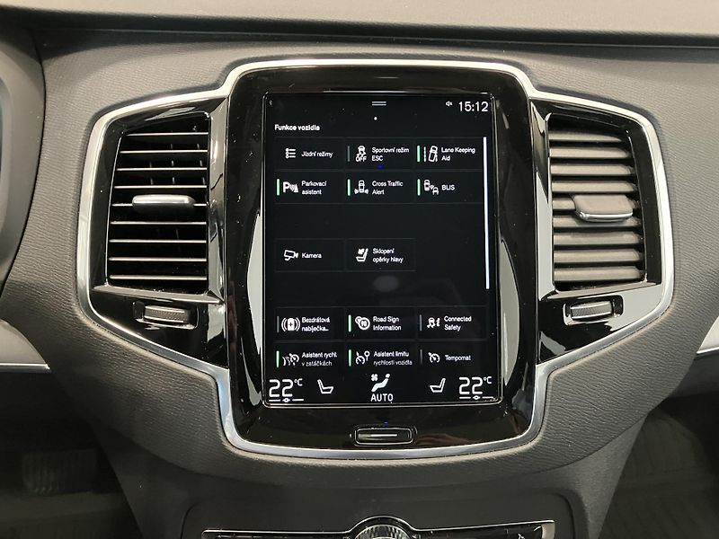 Volvo XC90 B5 AWD Momentum AT8 - fotka 34 z 48