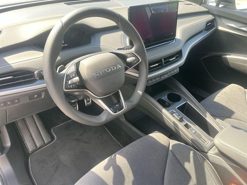 Škoda Enyaq (2026) 85 Sportline - fotka 9 z 32