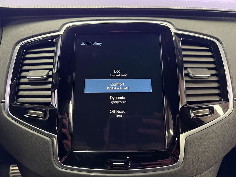 Volvo XC90 B5 AWD R-DESIGN, H&K, EL. TAŽN - fotka 18 z 32