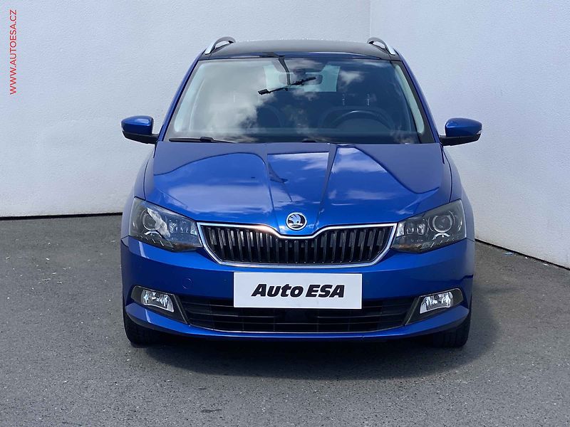 Škoda Fabia (2015) 1.2 TSi, ČR, Style, DSG - fotka 2 z 17