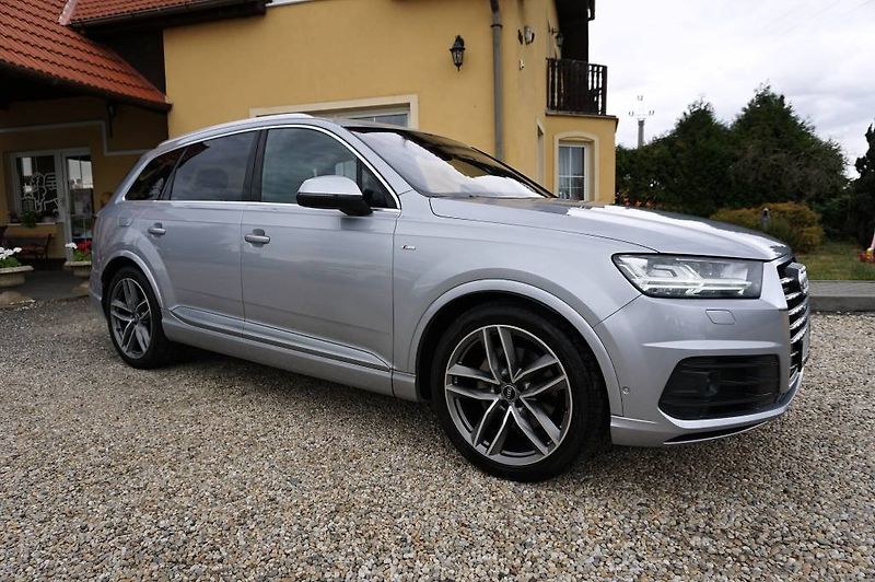Audi Q7 (2016) S-LINE 3,0 TDI 200 kW - fotka 2 z 55