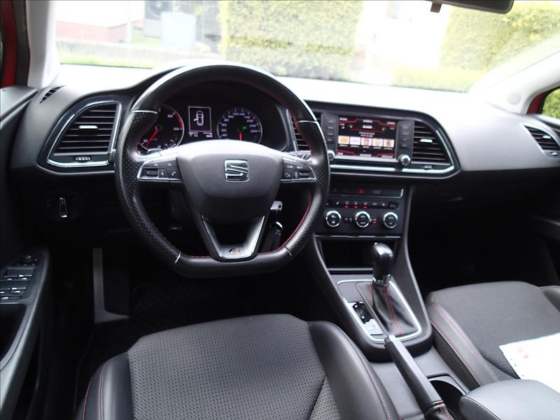 Seat Leon 2,0 TDi, FR, Dsg, ČR - fotka 18 z 49