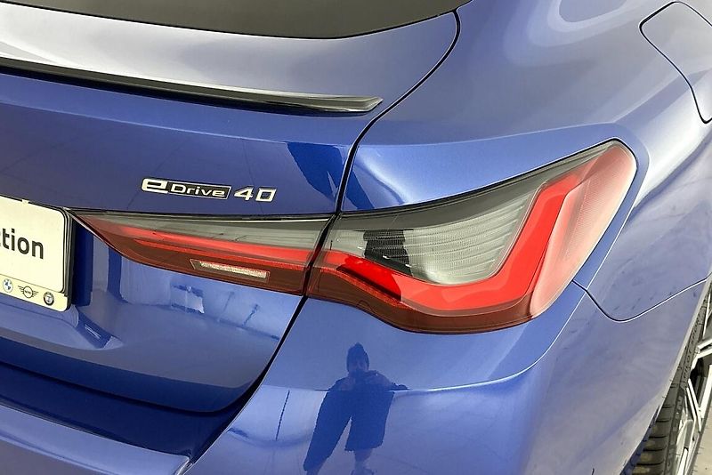 BMW i4 eDrive40 - fotka 5 z 26