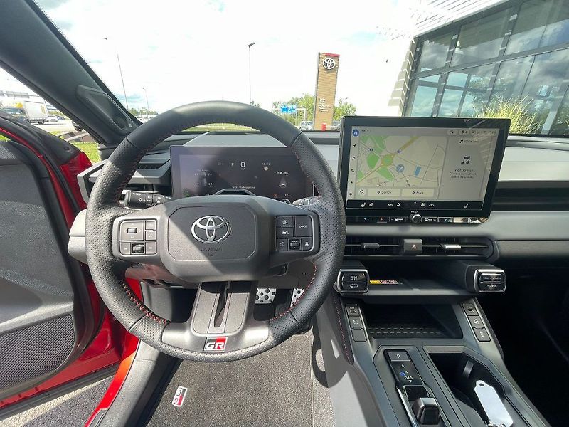 Toyota RAV4 2.5L PHEV CVT 4X4 GR SPORT - fotka 24 z 31