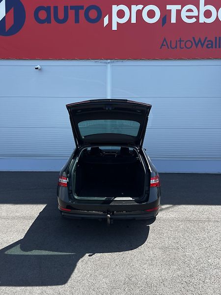 Škoda Superb 1.5TSI DSG Style 1.Maj DPH TZ - fotka 26 z 26