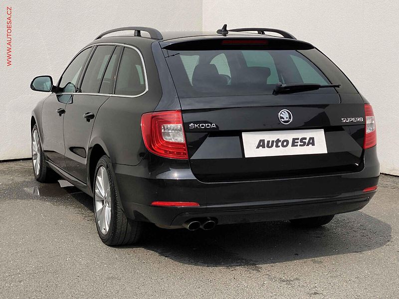 Škoda Superb (2014) 2.0 TDi, ČR, Ambition, bixen - fotka 6 z 20