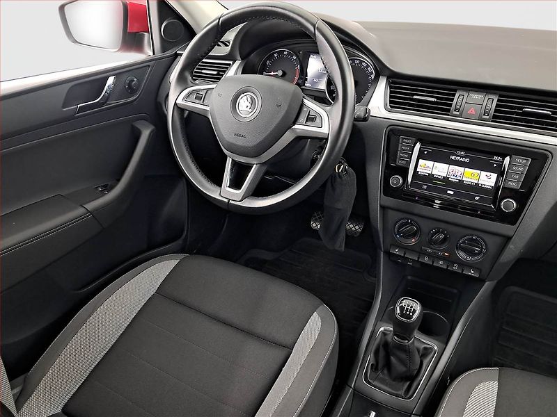 Škoda Rapid (2017) Ambition 1.2 TSI, Serv.kniha - fotka 7 z 15