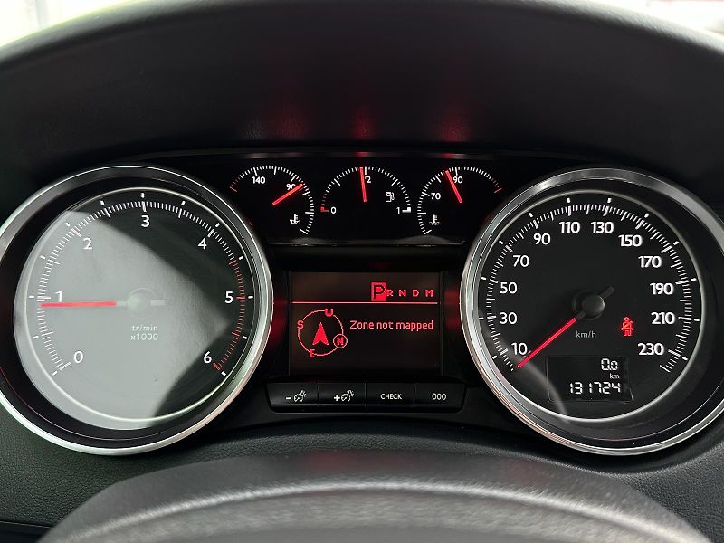 Peugeot 508 2.0HDi AT 163PS Bi-Xenon NAVI - fotka 18 z 36